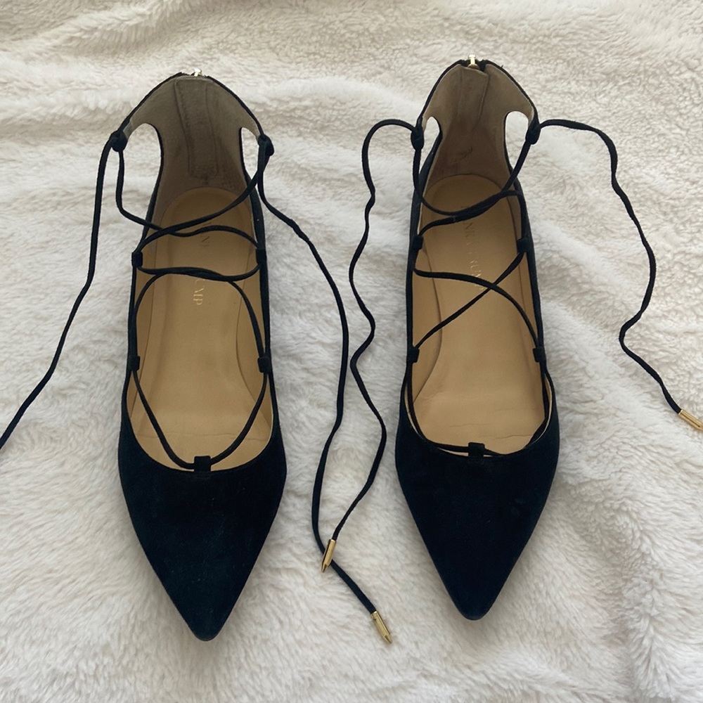 Ivanka Trump womens black solid flats